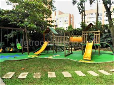Apartamento en venta en El Poblado, Medellín · foto 18 de 19