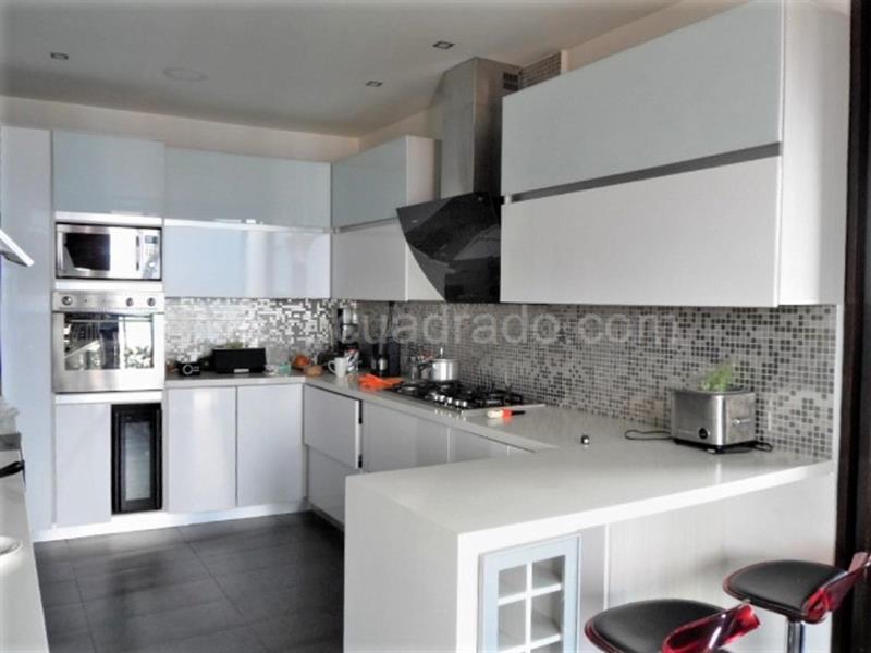 Apartamento Amplio de 3 Alcobas en El Poblado (Parra) - 5