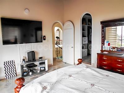Casa de 4 alcobas en venta en Loma Del Escobero, Envigado, 700 m² · foto 13 de 20