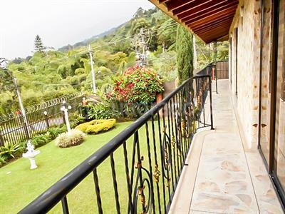 Casa de 4 alcobas en venta en Loma Del Escobero, Envigado, 700 m² · foto 19 de 20