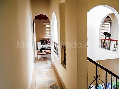 Casa de 4 alcobas en venta en Loma Del Escobero, Envigado, 700 m² · foto 8 de 20