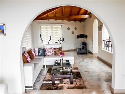 Casa de 4 alcobas en venta en Loma Del Escobero, Envigado, 700 m² · foto 9 de 20