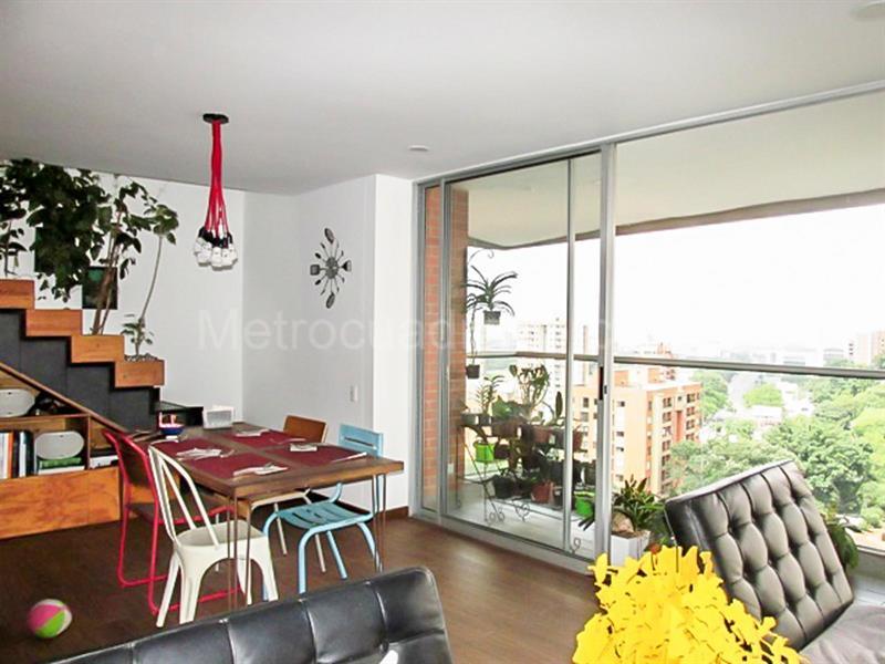 Duplex de 2 Alcobas en El Poblado con Terraza y BBQ