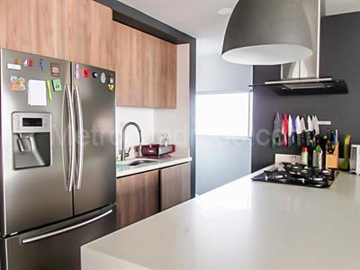 Apartamento en venta en El Poblado, Medellín · foto 6 de 16