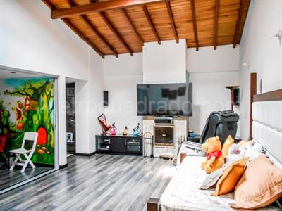 Apartamento de 3 alcobas en venta en Aves Marias, Sabaneta, 260 m² · foto 9 de 20