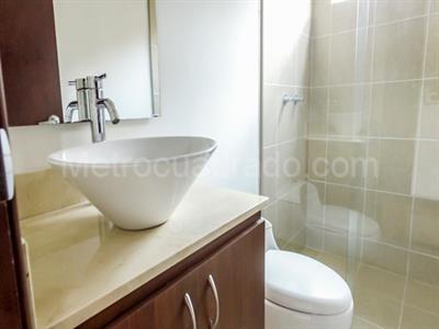 Casa de 3 alcobas en arriendo en El Escobero, Envigado, 300 m² · foto 15 de 17