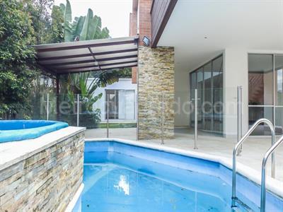 Casa de 3 alcobas en arriendo en El Escobero, Envigado, 300 m² · foto 16 de 17