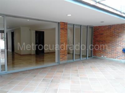 Casa de 3 alcobas en venta en El Poblado, Medellín, 279 m² · foto 18 de 19