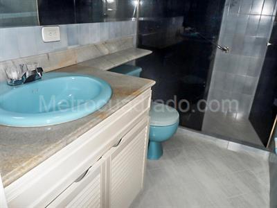Apartamento en venta en El Poblado, Medellín · foto 15 de 19