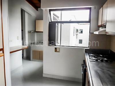 Apartamento en venta en El Poblado, Medellín · foto 6 de 19