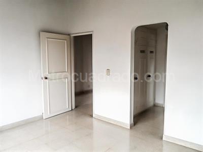 Apartamento en venta en El Poblado, Medellín · foto 9 de 19