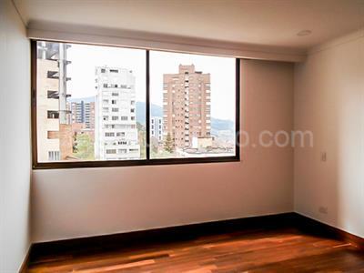 Apartamento de 4 alcobas en venta en El Diamante No. 2, Medellín, 342 m² · foto 15 de 19