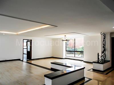 Apartamento de 4 alcobas en venta en El Diamante No. 2, Medellín, 342 m² · foto 4 de 19
