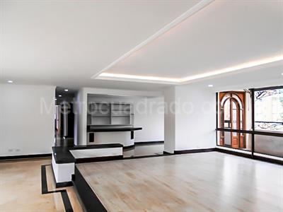 Apartamento de 4 alcobas en venta en El Diamante No. 2, Medellín, 342 m² · foto 5 de 19