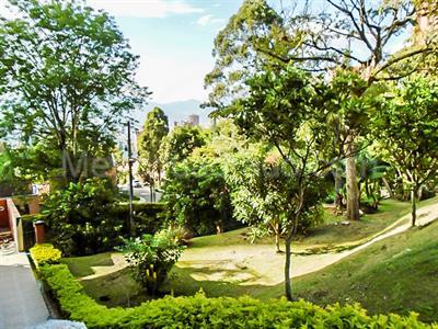 Casa de 5 alcobas en venta en El Poblado, Medellín, 450 m² · foto 20 de 20