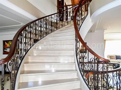 Casa de 5 alcobas en venta en El Poblado, Medellín, 450 m² · foto 5 de 20