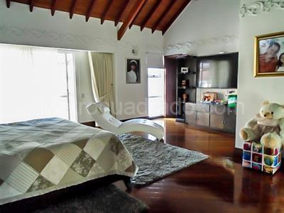 Casa de 5 alcobas en venta en El Poblado, Medellín, 450 m² · foto 6 de 20