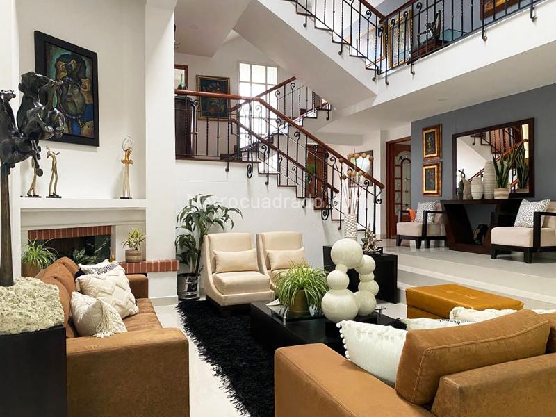 Casa Amoblada de 5 Alcobas en El Poblado - 2