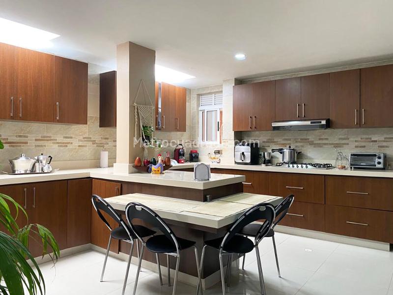 Casa Amoblada de 5 Alcobas en El Poblado - 6