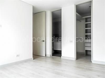 Apartamento en venta en El Chocho, Envigado · foto 9 de 18