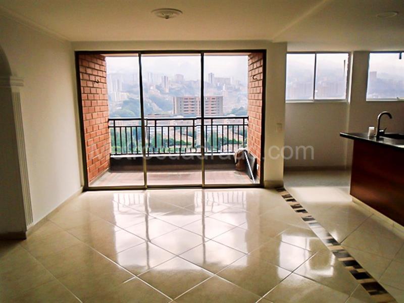 4BR Apartment in Jardines (200 m²)