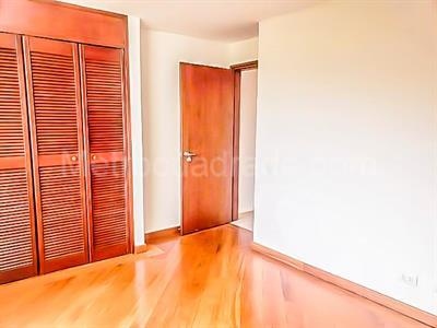 Apartamento en venta en El Poblado, Medellín · foto 11 de 20