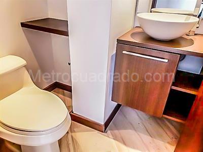 Apartamento en venta en El Poblado, Medellín · foto 18 de 20