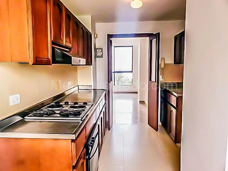 Elegant 3BR Apartment with Jacuzzi in El Poblado - 6