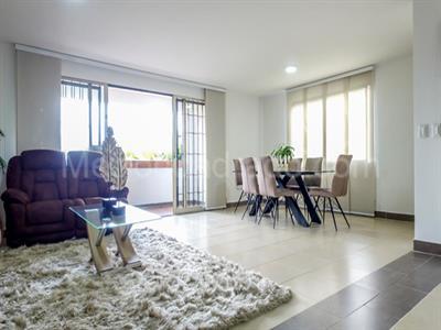 Apartamento de 3 alcobas en venta en El Tesoro, Medellín, 147 m² · foto 2 de 17
