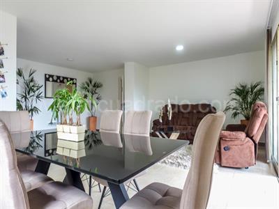 Apartamento de 3 alcobas en venta en El Tesoro, Medellín, 147 m² · foto 5 de 17