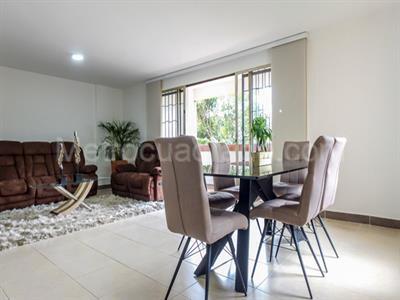 Apartamento de 3 alcobas en venta en El Tesoro, Medellín, 147 m² · foto 6 de 17