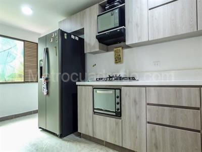 Apartamento de 3 alcobas en venta en El Tesoro, Medellín, 147 m² · foto 8 de 17