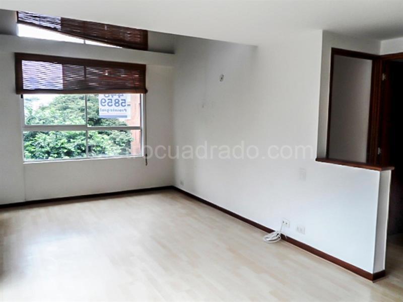 Apartamento de 3 Alcobas con Piscina y Gimnasio en El Poblado (Los Balsos 2) - 3