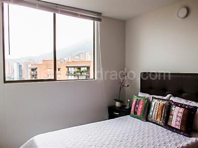 Apartamento en venta en El Poblado, Medellín · foto 8 de 19