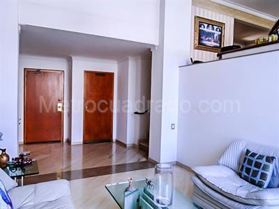 Casa de 4 alcobas en venta en El Poblado, Medellín, 264 m² · foto 4 de 19