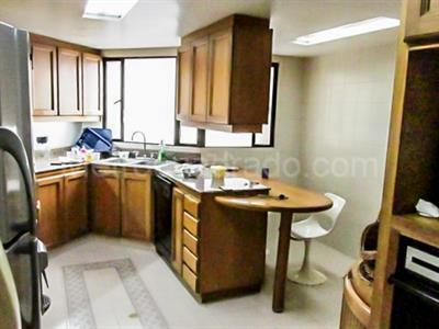 Apartamento en venta en El Poblado, Medellín · foto 5 de 15