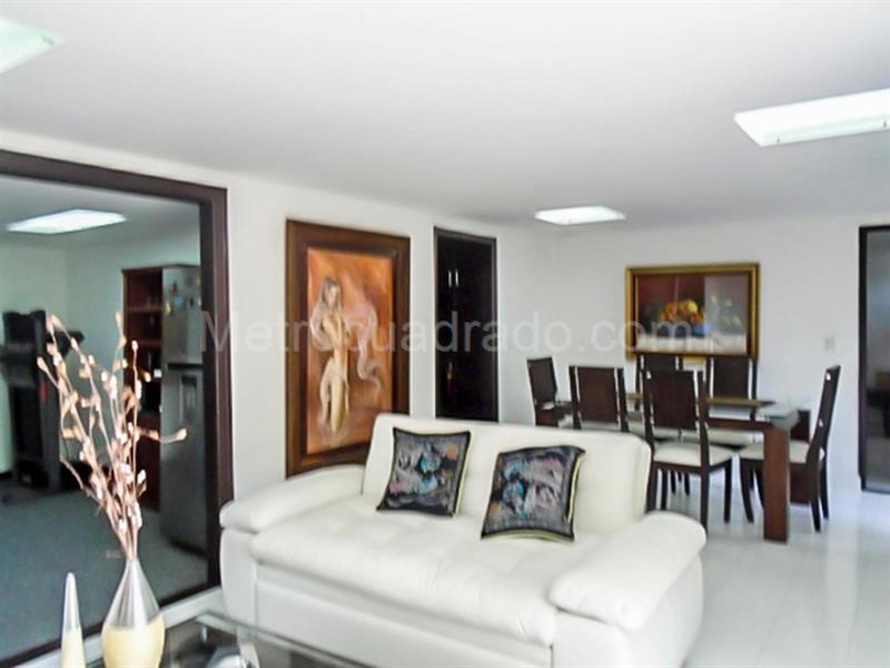Casa – Medellín, Altos del Poblado, El Poblado - Más
