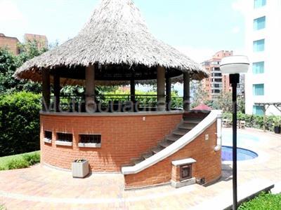 Casa de 5 alcobas en venta en El Poblado, Medellín, 430 m² · foto 20 de 20