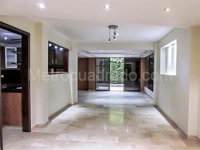 Casa de 5 alcobas en venta en El Poblado, Medellín, 430 m² · foto 4 de 20