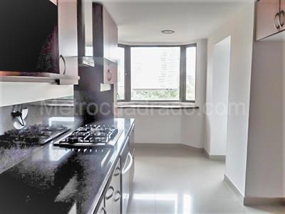 Apartamento en arriendo en El Poblado, Medellín · foto 7 de 20