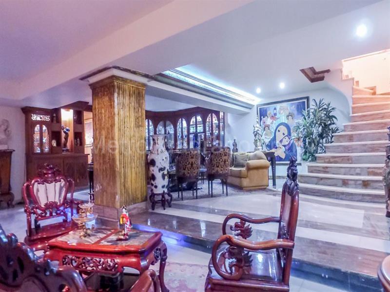 Casa Elegante de 4 Alcobas con Acabados de Lujo en El Poblado - 4