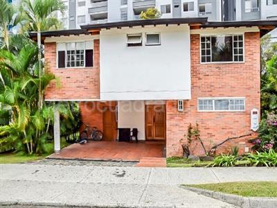 Casa de 4 alcobas en venta en Los Benedictinos, Envigado, 397 m² · foto 20 de 20