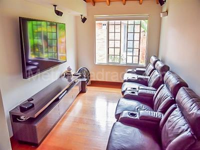 Casa de 4 alcobas en venta en Los Benedictinos, Envigado, 397 m² · foto 9 de 20
