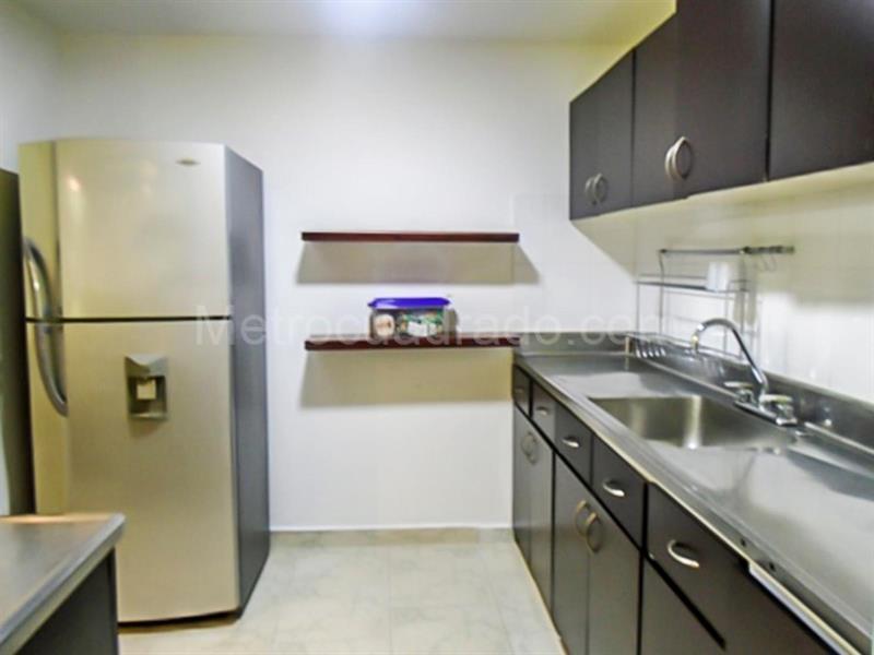 Apartamento Amplio de 3 Alcobas en El Poblado - 4