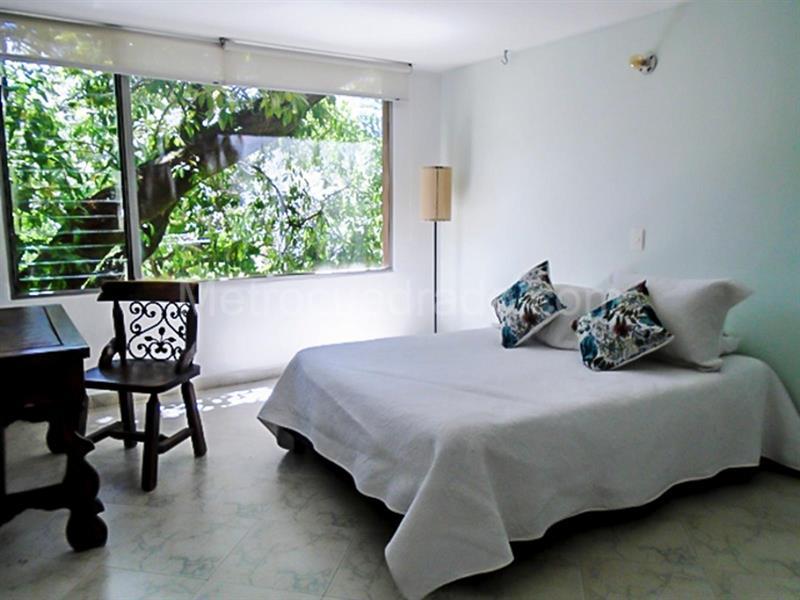 Apartamento Amplio de 3 Alcobas en El Poblado - 9