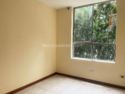 Apartamento de 3 alcobas en venta en El Poblado, Medellín, 80 m² · foto 11 de 16