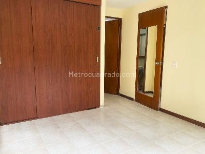 Apartamento de 3 alcobas en venta en El Poblado, Medellín, 80 m² · foto 12 de 16