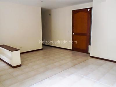 Apartamento de 3 alcobas en venta en El Poblado, Medellín, 80 m² · foto 3 de 16