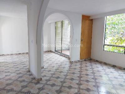 Apartamento en venta en El Poblado, Medellín · foto 6 de 17