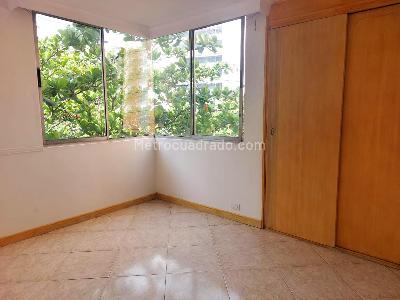 Apartamento en venta en El Poblado, Medellín · foto 12 de 17